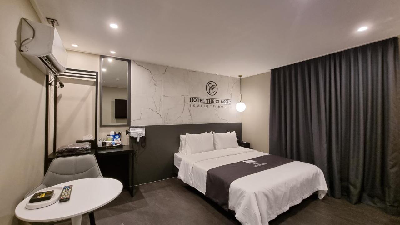 Hotel The Classic Ulsan Quarto foto