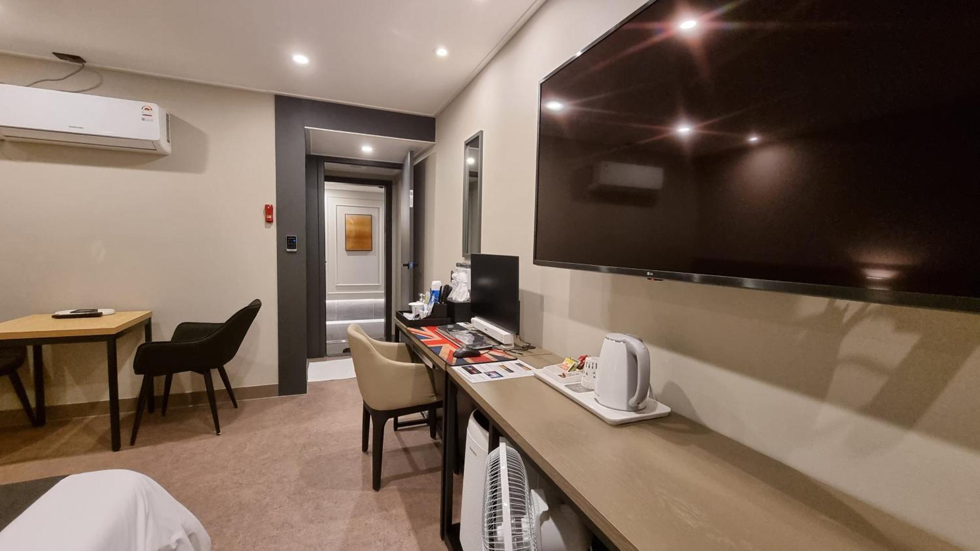 Hotel The Classic Ulsan Quarto foto